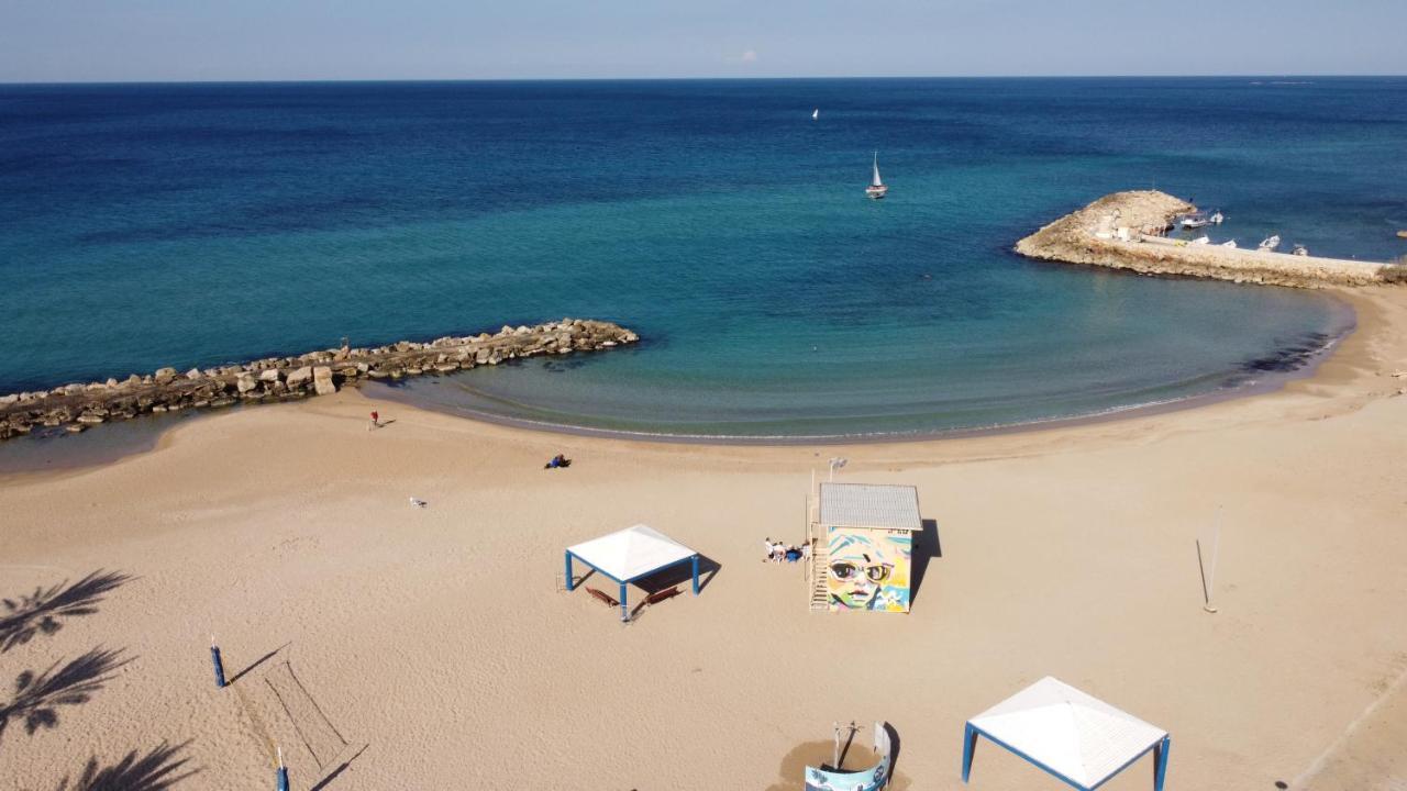 Hotel Breezot Yam Nahariya Exterior foto