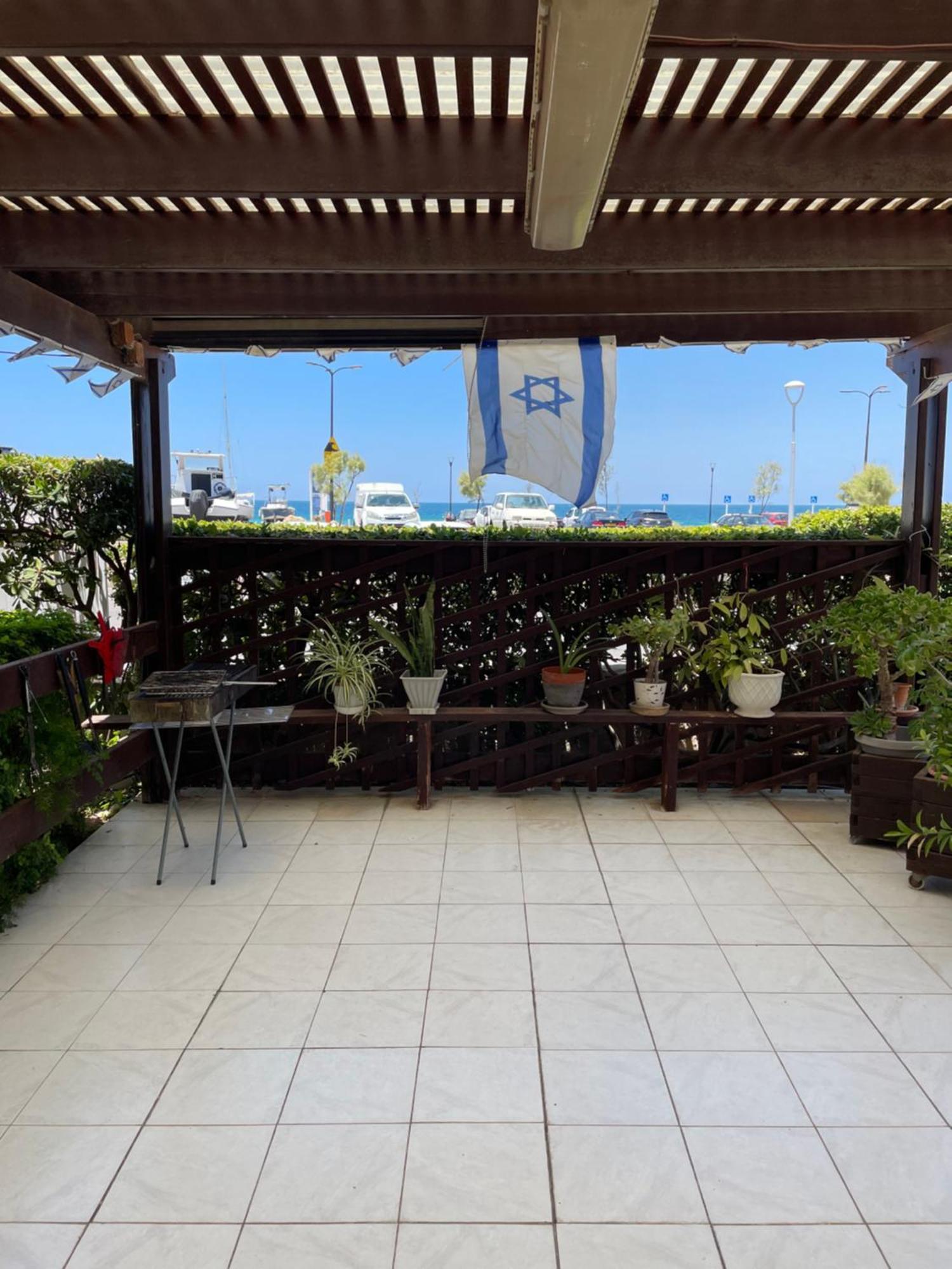 Hotel Breezot Yam Nahariya Exterior foto