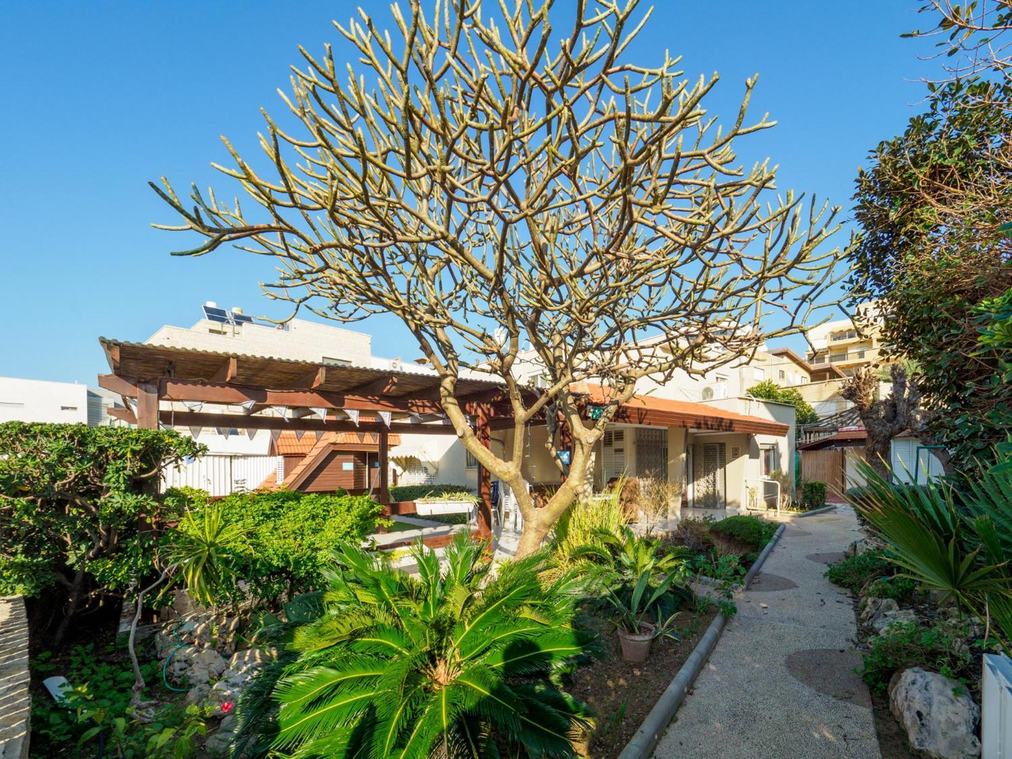 Hotel Breezot Yam Nahariya Exterior foto