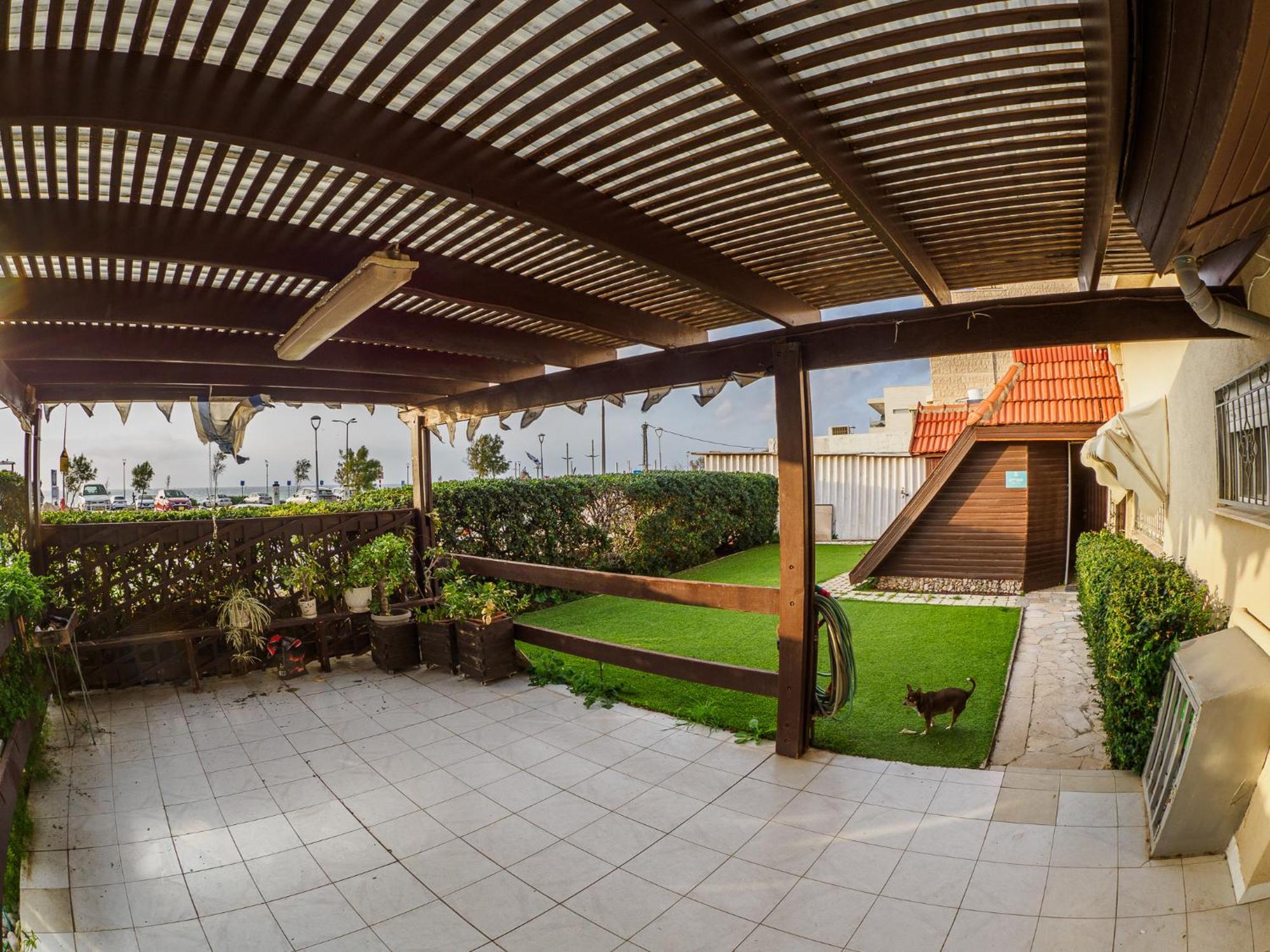 Hotel Breezot Yam Nahariya Exterior foto